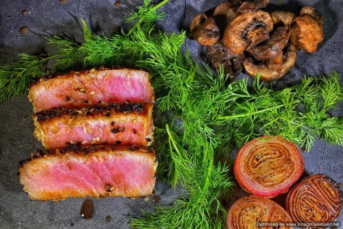 Seared Tuna with Mushrooms and Shallots